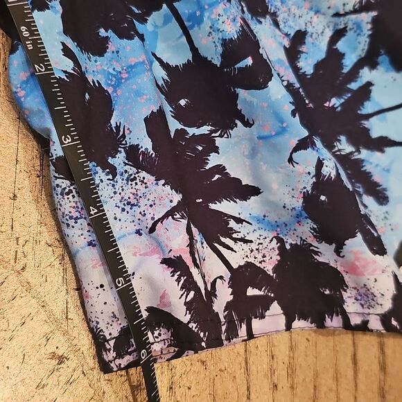 Laguna Swim Trunks Size 7 - Picture 6 of 8